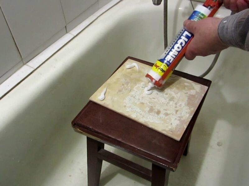 How to glue a tile, that disappeared in the bathroom